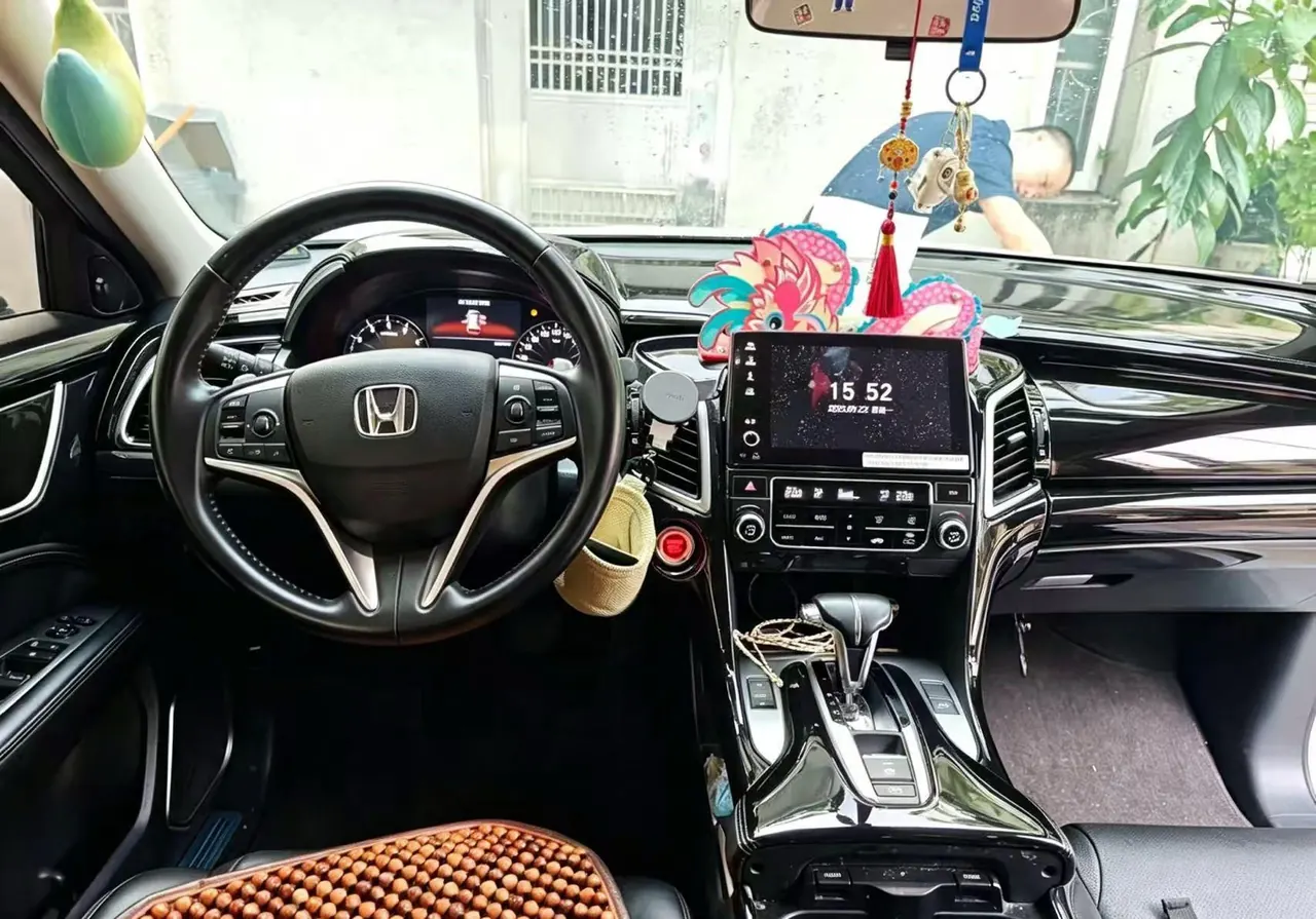 Honda 2020 Crown Road 1.5T Stepless 240TURBO Two-Drive Smart Edition Automatic Gear 3