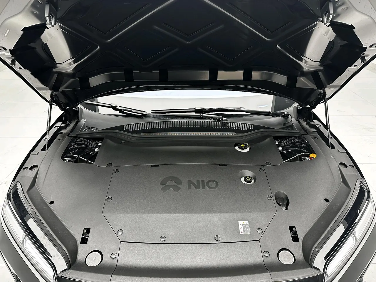 NIO 2025 ET5T 75kWh Touring automatic 16