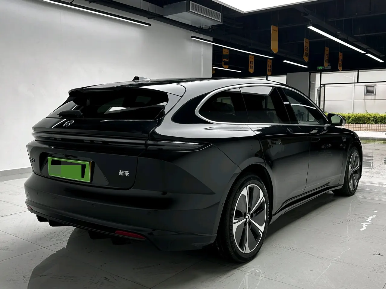 NIO 2025 ET5T 75kWh Touring automatic 5