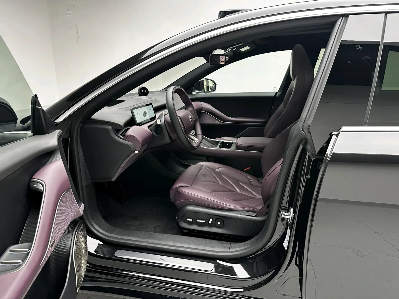 NIO 2025 ET5T 75kWh Touring automatic 9
