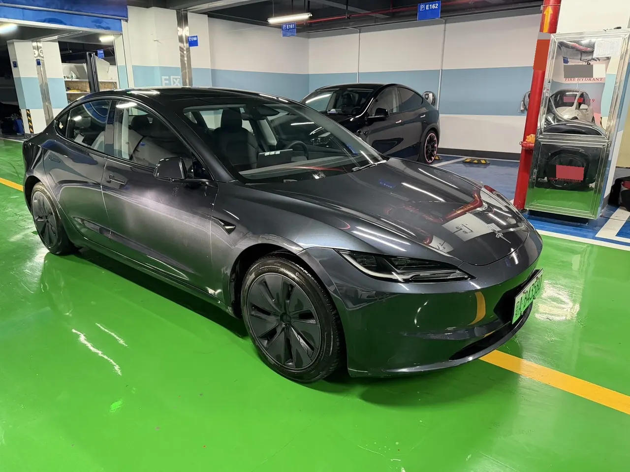 Tesla 2023 Model 3 Rejuvenation Edition Rear Wheel Drive Automatic Transmission 2