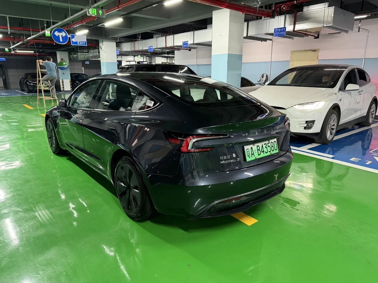 Tesla 2023 Model 3 Rejuvenation Edition Rear Wheel Drive Automatic Transmission 5