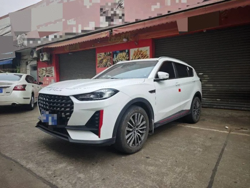 Open image lightbox: Jetour 2023 X70 1.5T Exceed PRO Edition 7-seat Automatic Gear