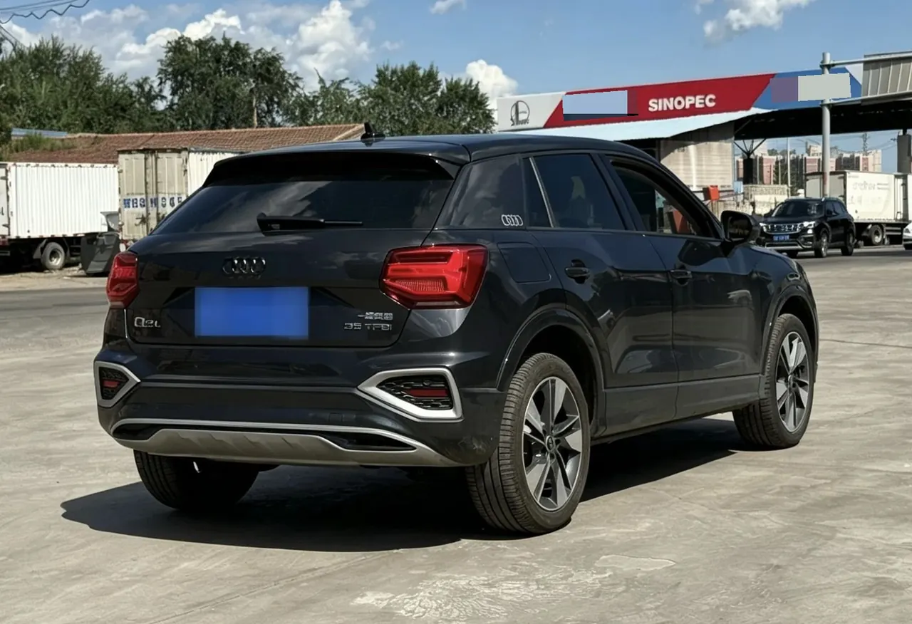Audi 2022 Q2L 1.4TFSI 35TFSI Fashion Elegant Automatic 3