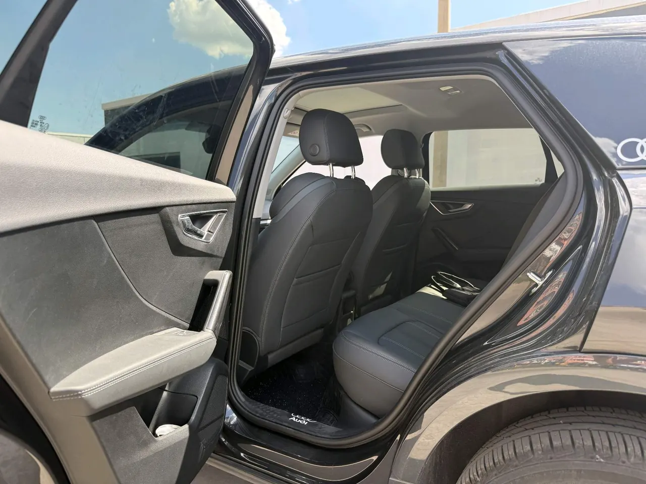 Audi 2022 Q2L 1.4TFSI 35TFSI Fashion Elegant Automatic 6