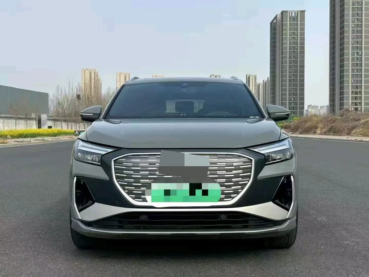 Audi 2023 Q4 e-tron 40 Creation Edition Automatic Gear 2