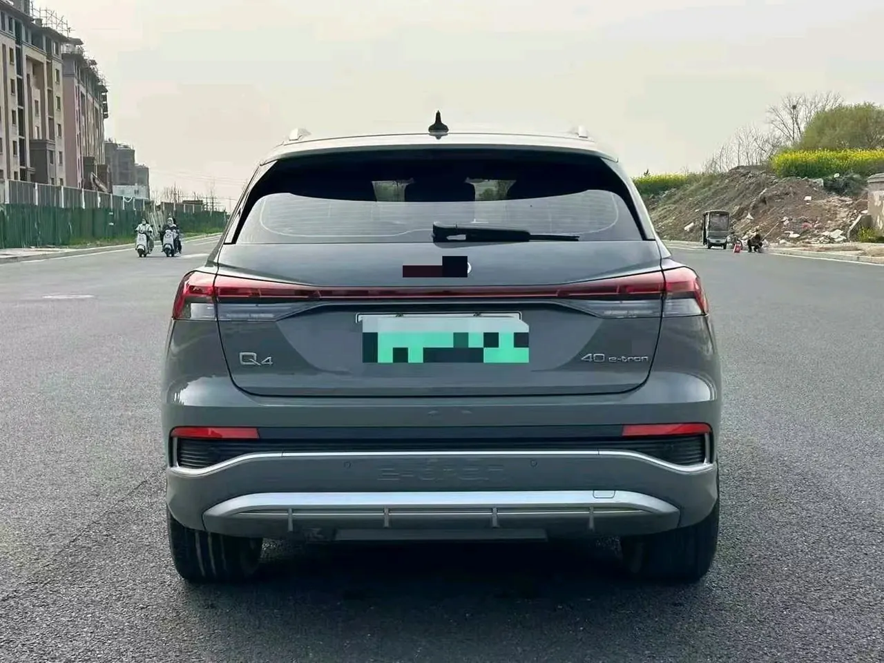 Audi 2023 Q4 e-tron 40 Creation Edition Automatic Gear 5