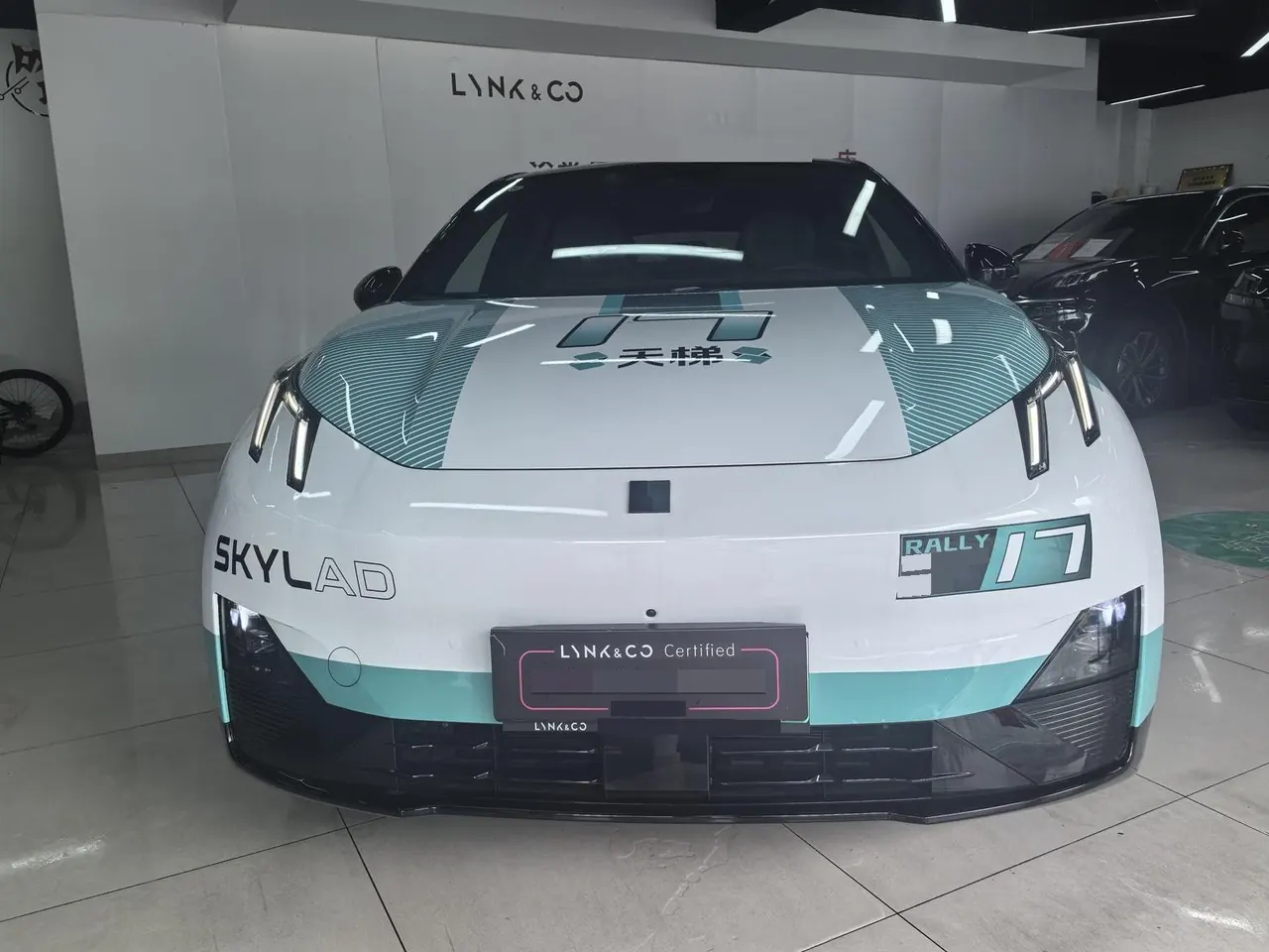 LYNK&amp;CO 2025 LYNK&amp;CO Z 20 530km Rear Drive Max Automatic 2