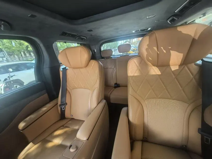 WEY 2025 VV7 Hi4 1.5T Four-Wheel-Drive Automatic Model 4