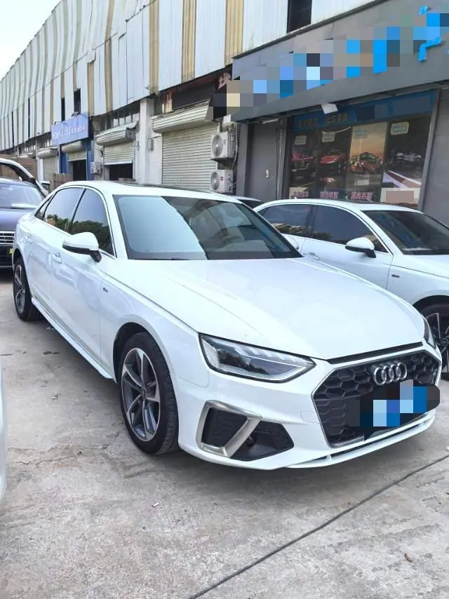 Audi 2022 A4L 2.0TFSI 40TFSI Fashion Dynamic Automatic 2