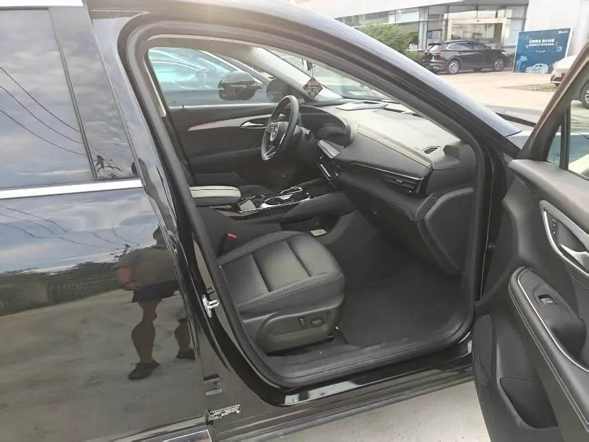 Buick 2025 Angkewei S 1.5T 25T Platinum Edition Automatic Gear 3