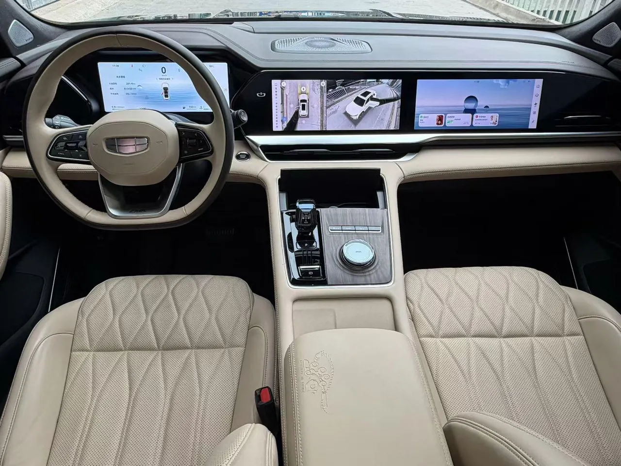 Geely 2025 XingyueL (Monjaro) 2.0TD Oriental Obsidian 4WD full-moon version automatic gear 6