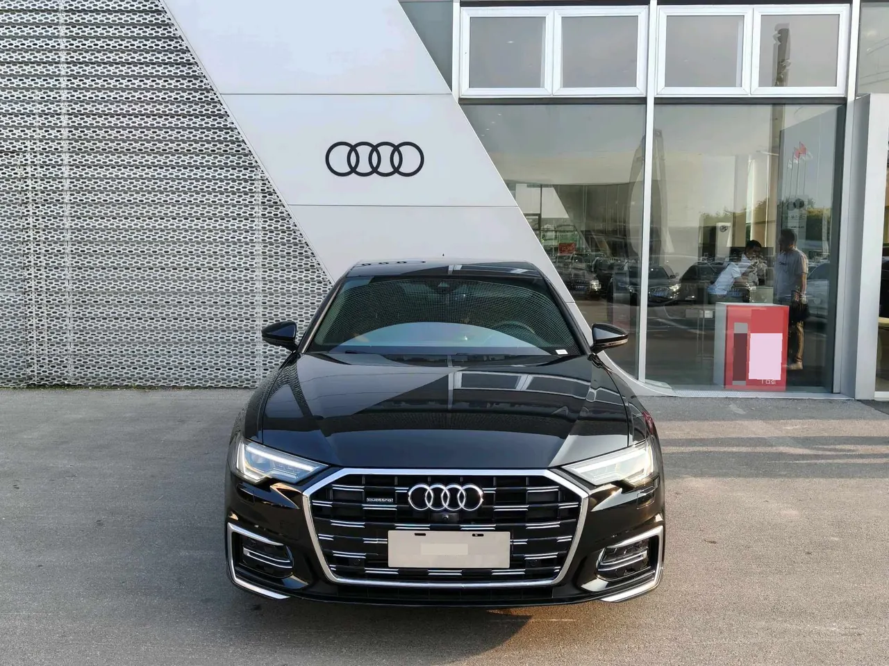 Audi 2025 A6L 2.0TFSI 45TFSI Quattro Selected Dynamic Automatic 5