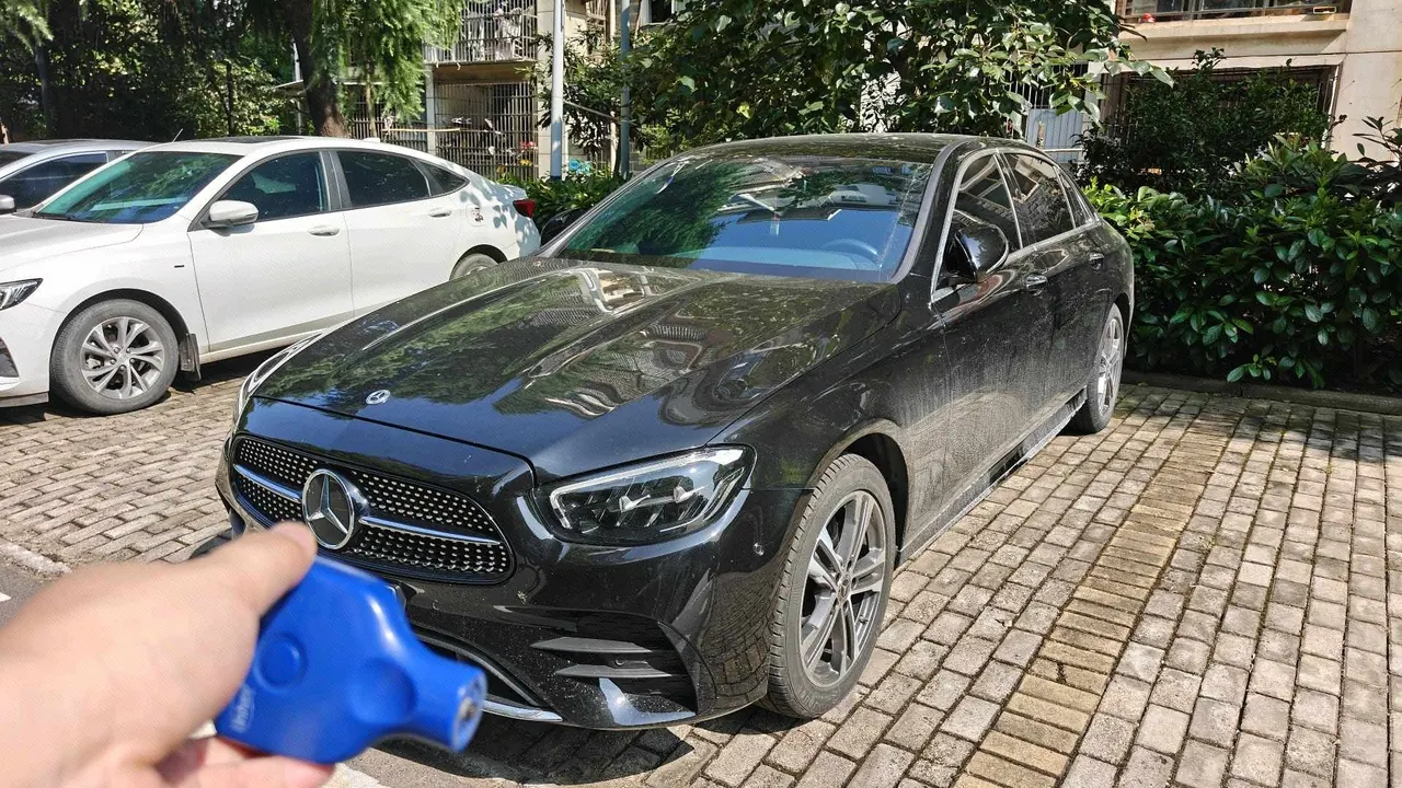 Open image lightbox: Mercedes Benz E-Class 2022 E 260 L 2.0T Sports Automatic