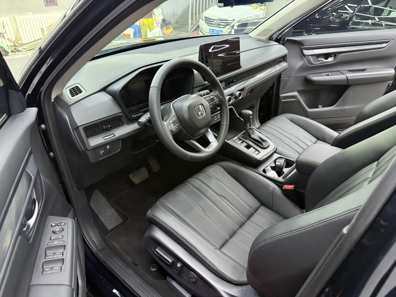 Honda 2025 Hao Ying 1.5T Stepless 240TURBO Two-Drive Deluxe Edition 5-seat Automatic Gear 4
