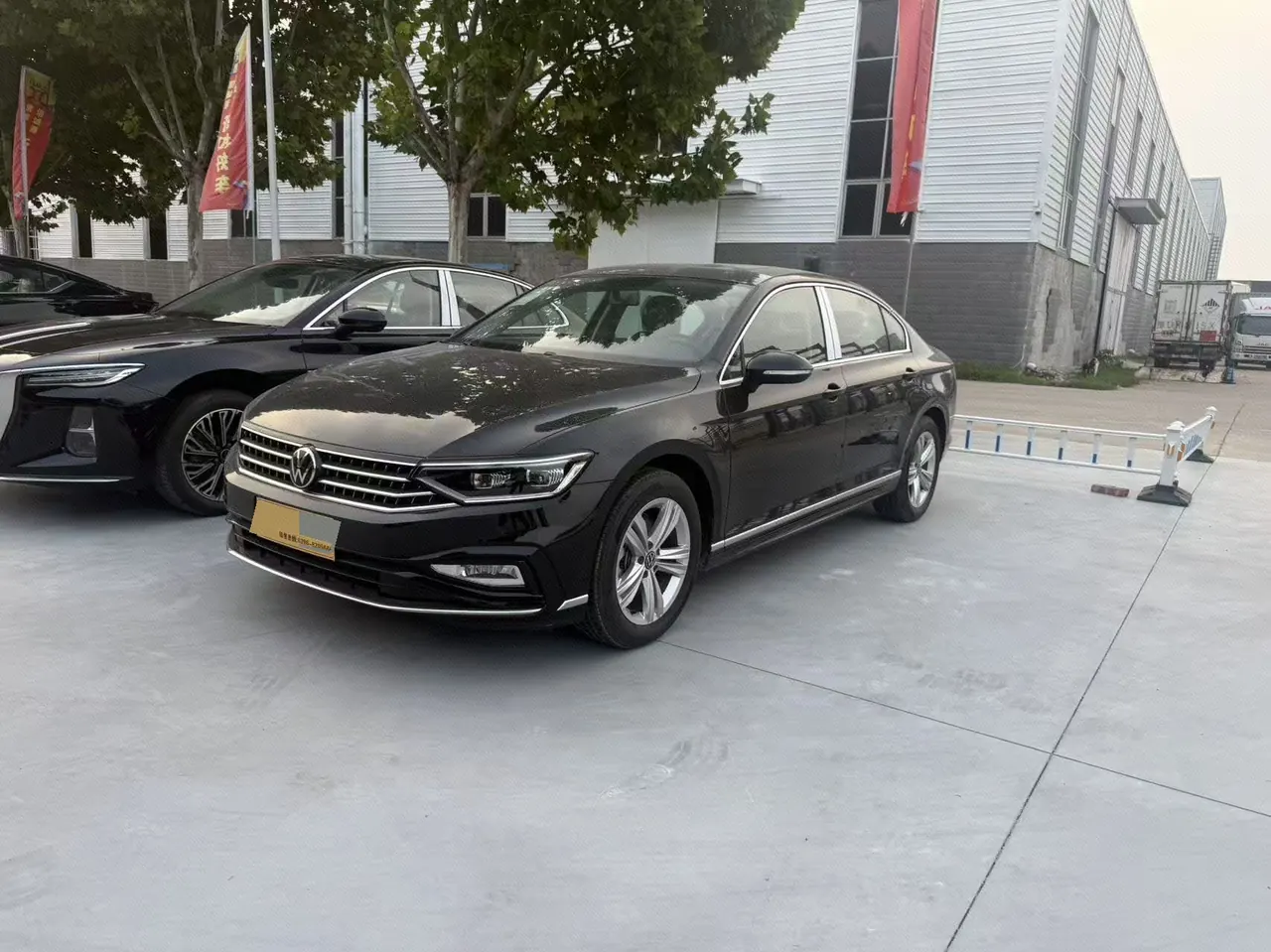 打开图片灯箱:Volkswagen 2025 Magotan 1.4TSI 280TSI 2 million Comfortable Automatic Gear