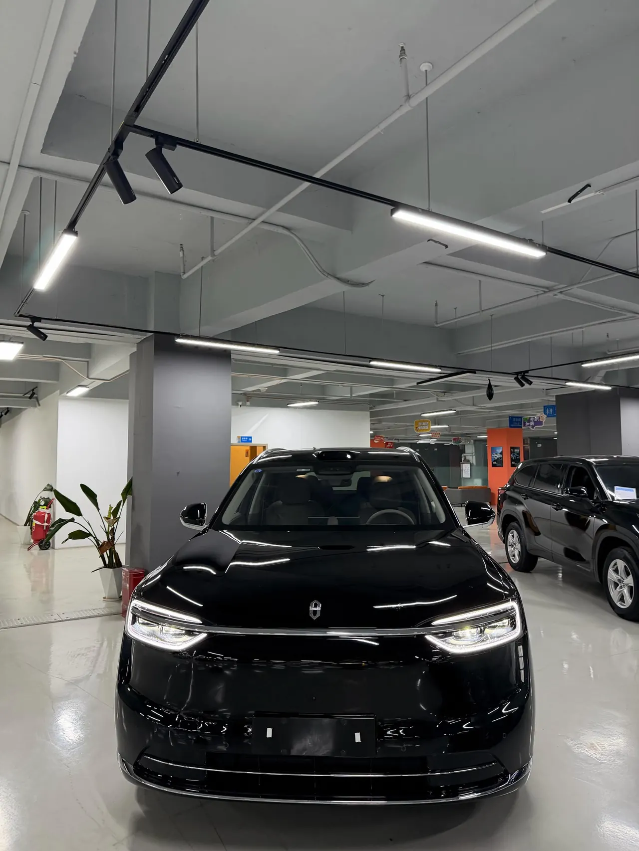 AITO 2026 AITO M7 extended range Ultra 4-wheel drive version 6 seats (896-line laser Radar) automatic gear 6