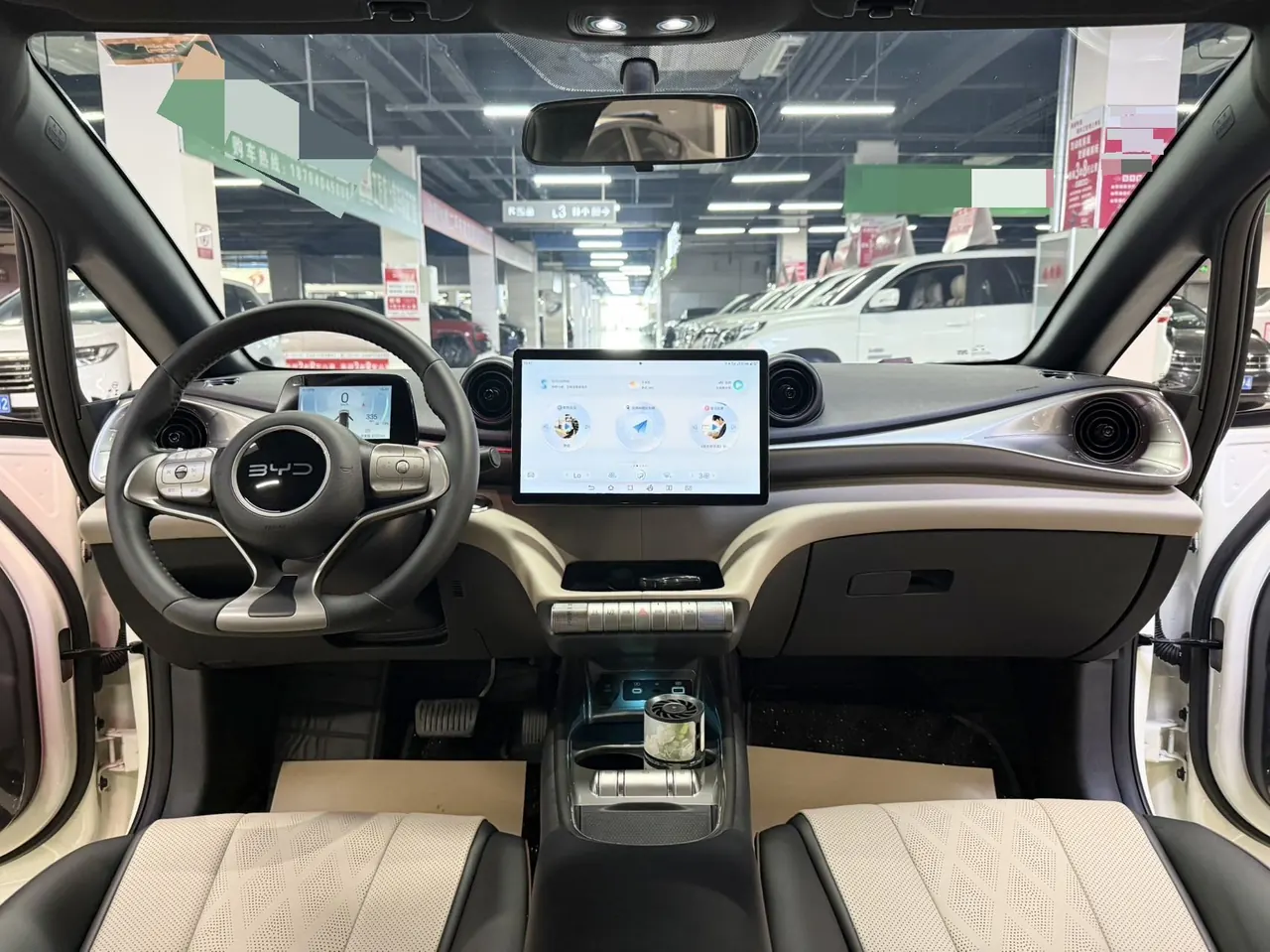 BYD 2025 Dolphins 420km Free Edition Automatic 8