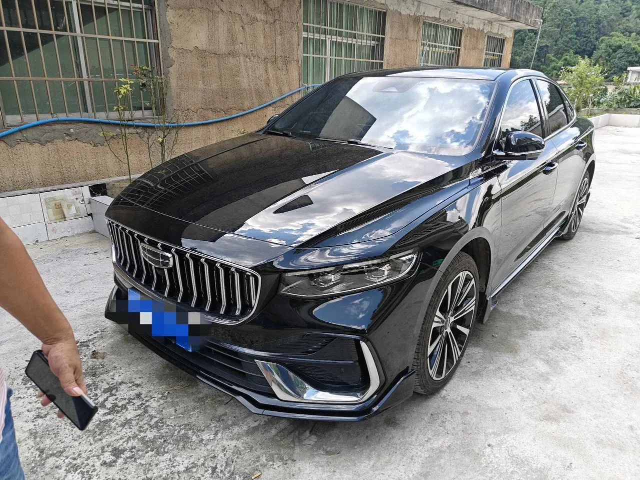 打开图片灯箱:Geely 2025 Star Rui 1.5TD Oriental Obsidian Kunlun Edition Automatic Gear