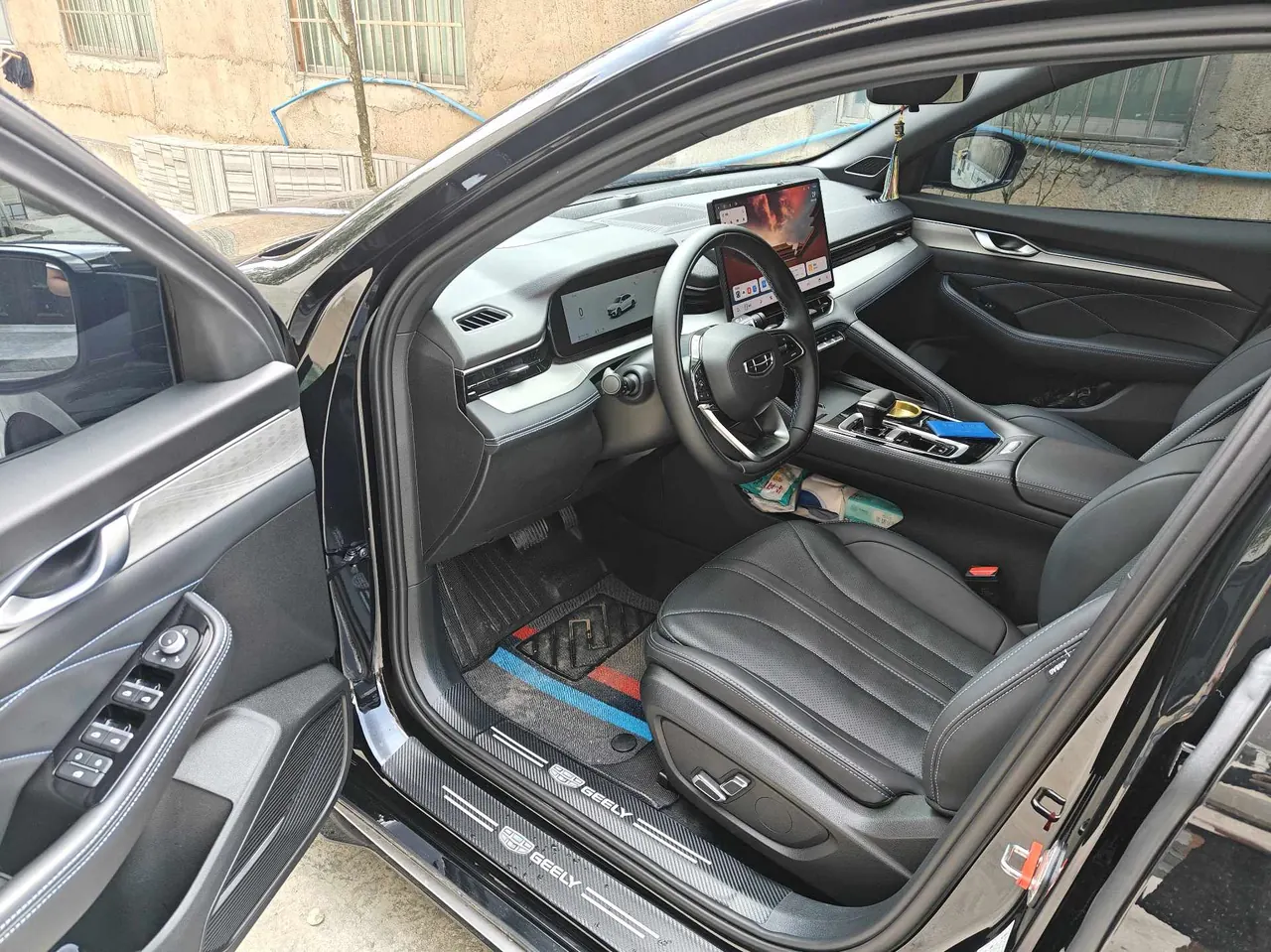 Geely 2025 Star Rui 1.5TD Oriental Obsidian Kunlun Edition Automatic Gear 5