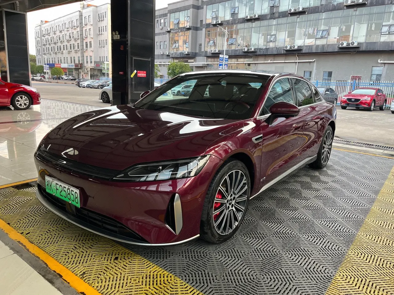 Chery 2025 Fengyun A9L 1.5T Four-wheel Drive High Energy Peak Edition Automatic Gear - View 1