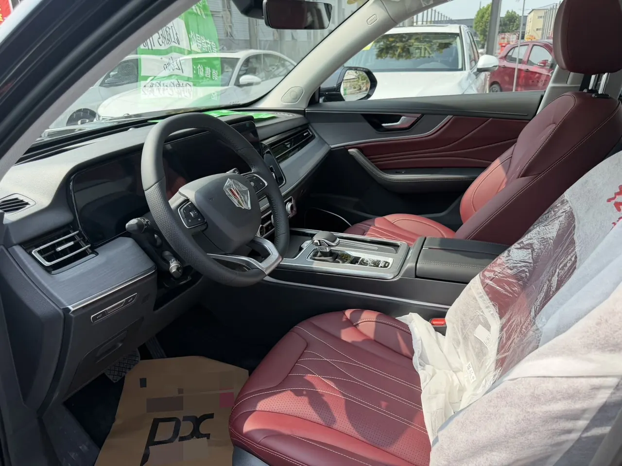 HongQi 2025 HS5 2.0T Two-Drive Flag Enjoy Pro Edition Automatic Gear 4
