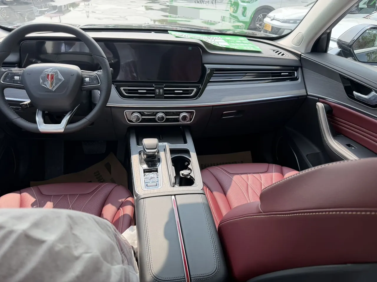 HongQi 2025 HS5 2.0T Two-Drive Flag Enjoy Pro Edition Automatic Gear 6