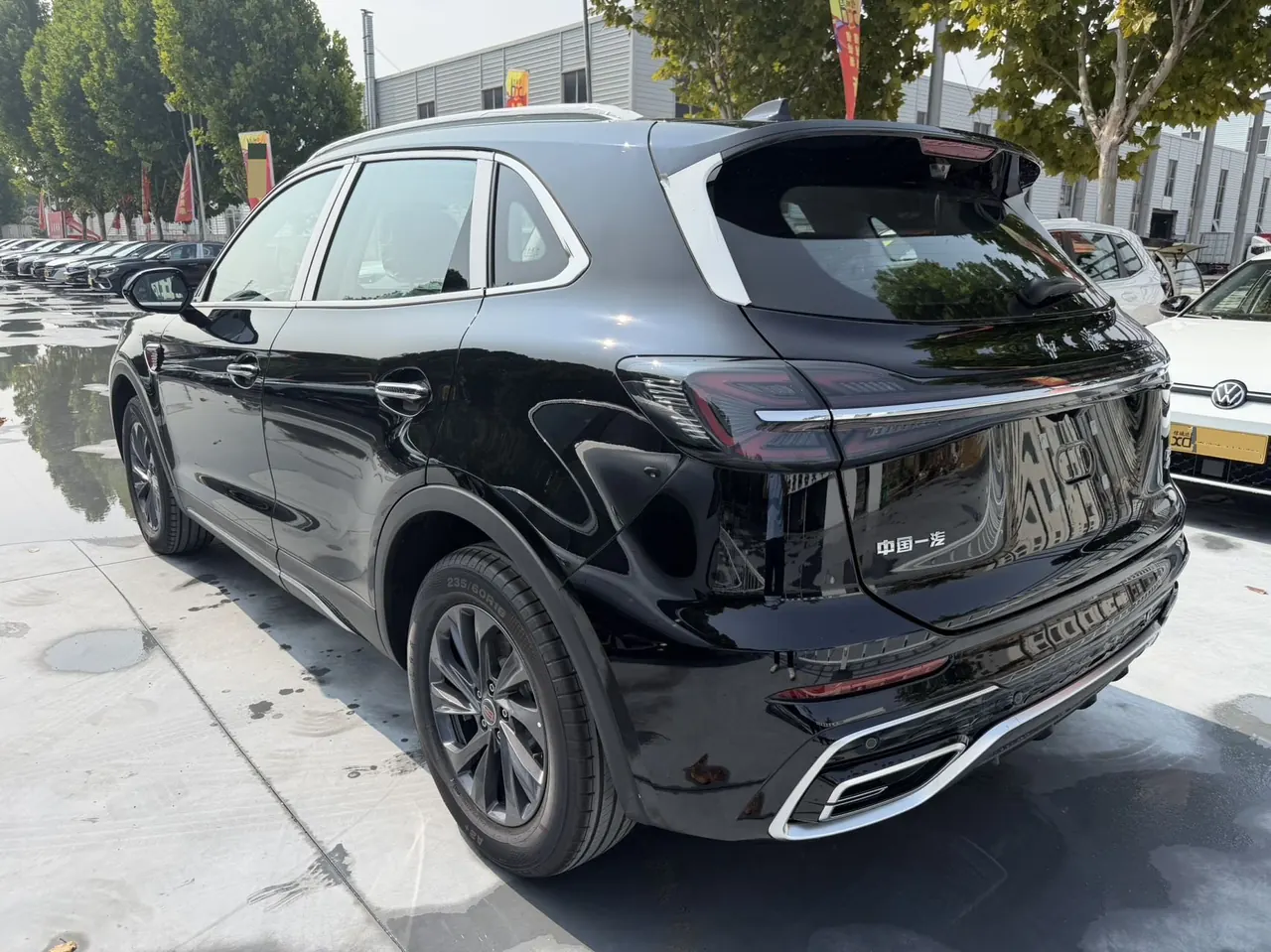 HongQi 2025 HS5 2.0T Two-Drive Flag Enjoy Pro Edition Automatic Gear 7