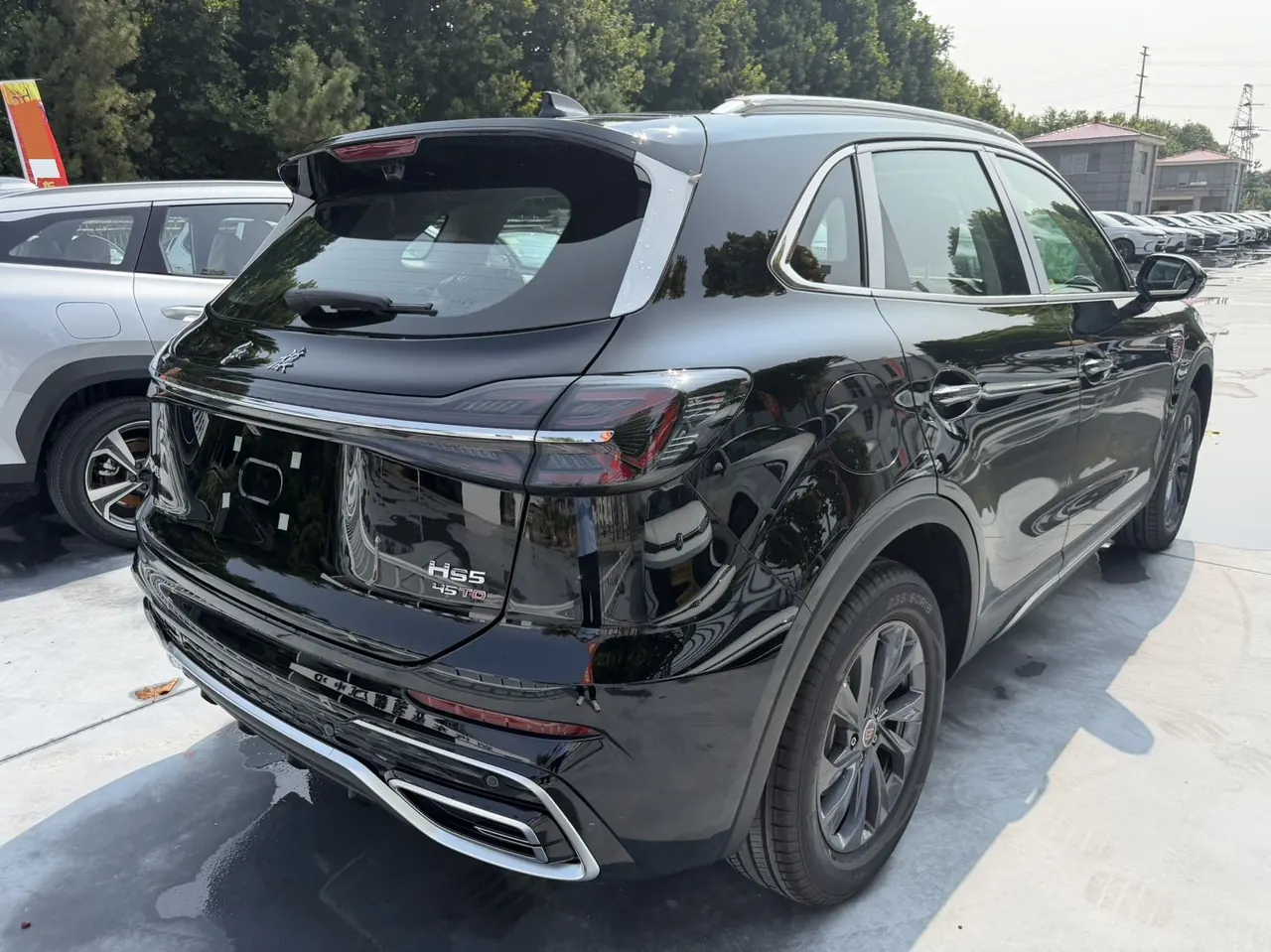 HongQi 2025 HS5 2.0T Two-Drive Flag Enjoy Pro Edition Automatic Gear 9