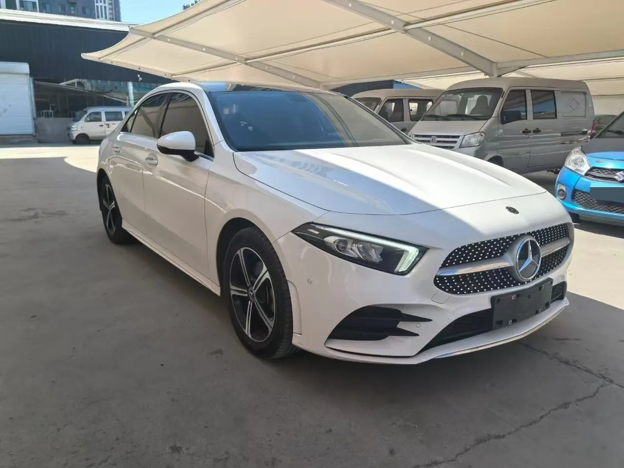 Mercedes Benz Class A 2022 A 200 L 1.3T Fashion Automatic Gear 3