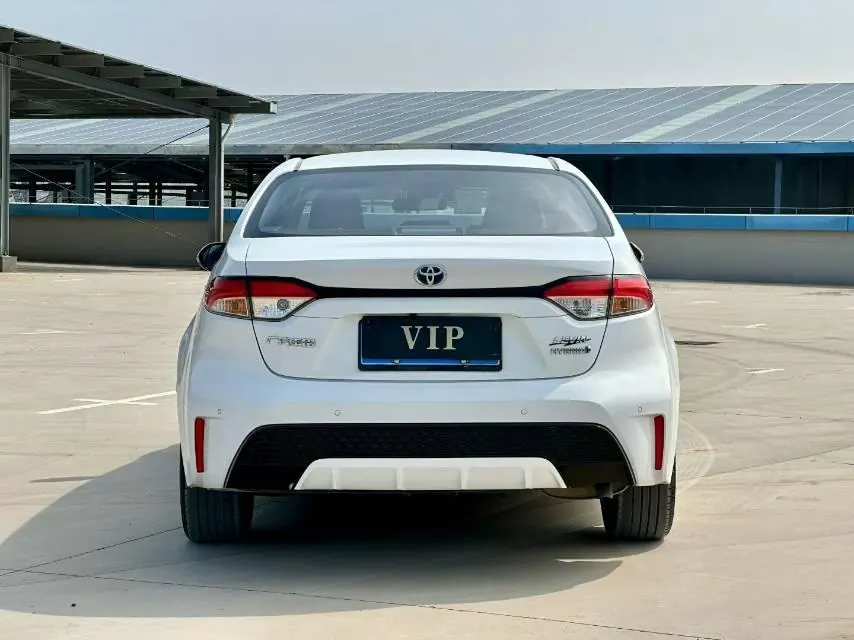 Toyota 2022 Lei Ling Shuangqing 1.8H Stepless Sports Edition Automatic Gear 5
