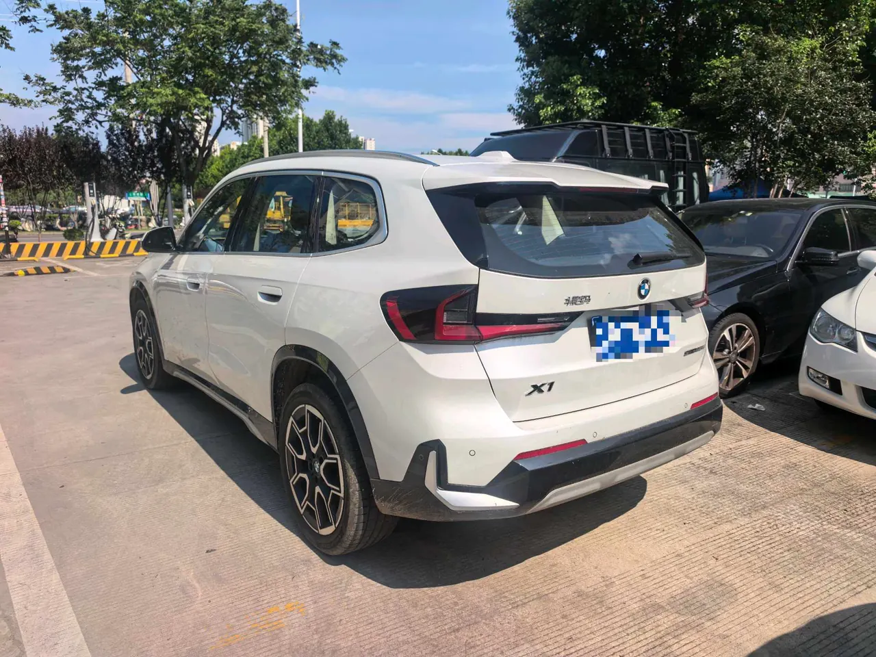 BMW 2025 X1 sDrive25Li 2.0T X design set automatic gear 2