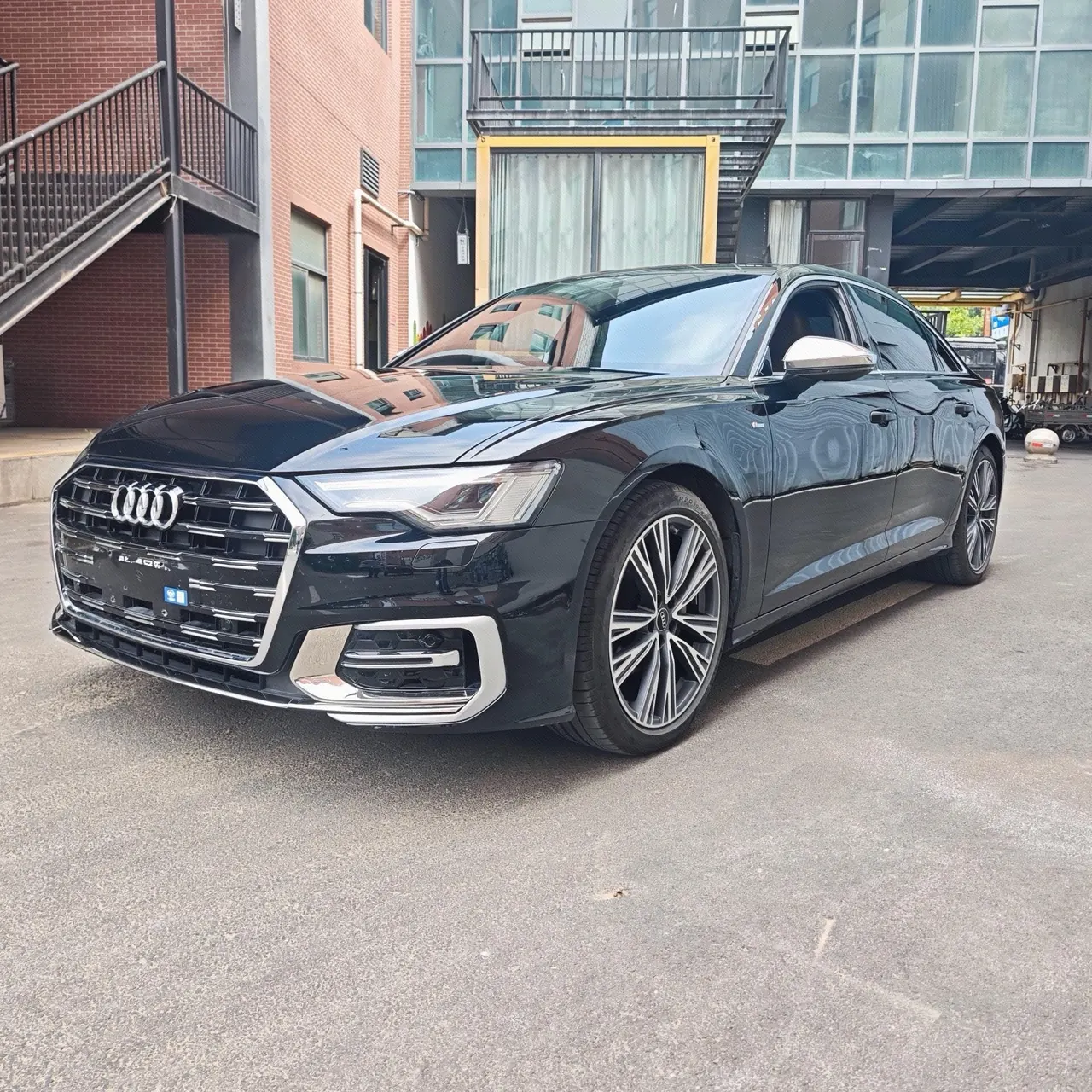 Open image lightbox: Audi 2026 A6L 2.0TFSI 45TFSI Prestige Dynamic Edition Automatic