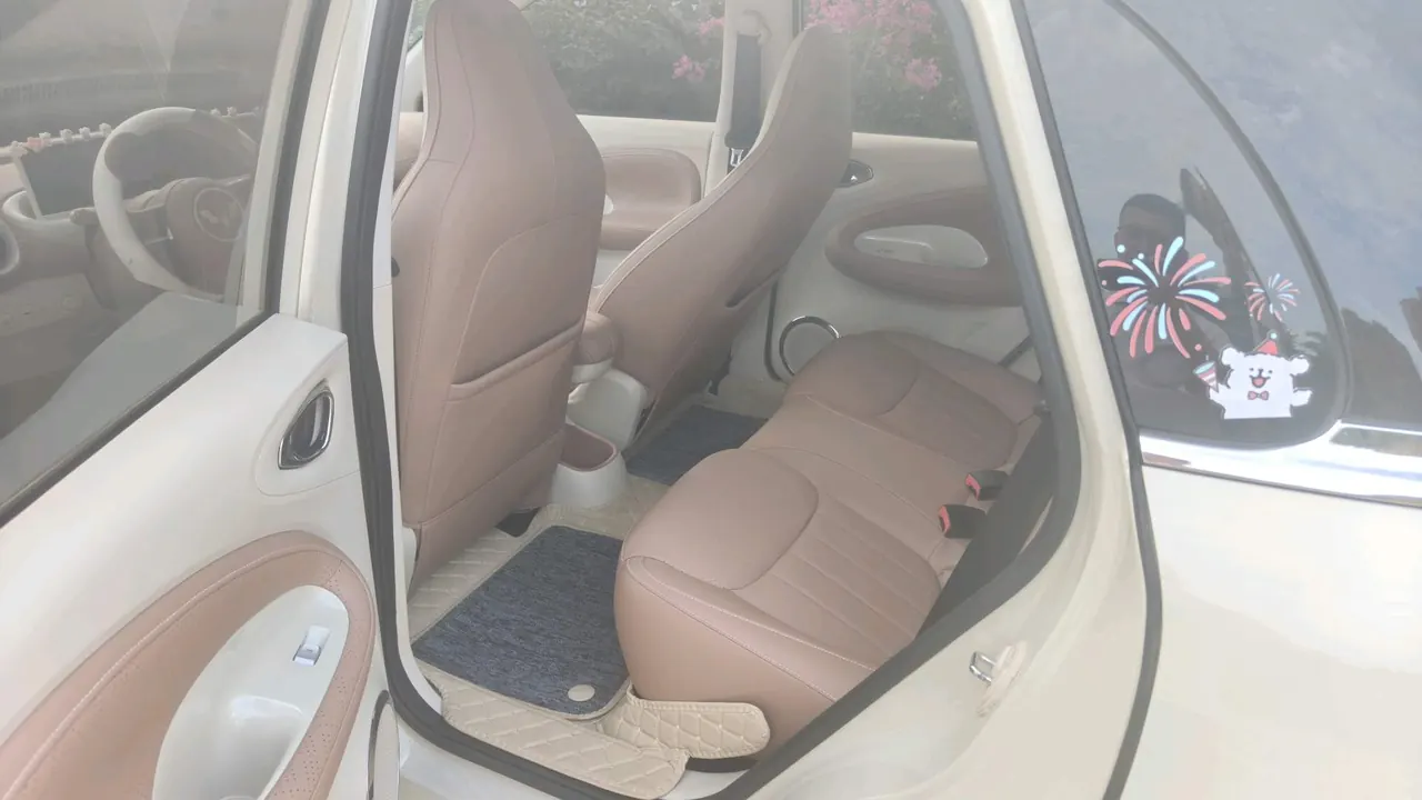 WuLing 2025 Plantronics 333km LingBox Connected Automatic Gear 7