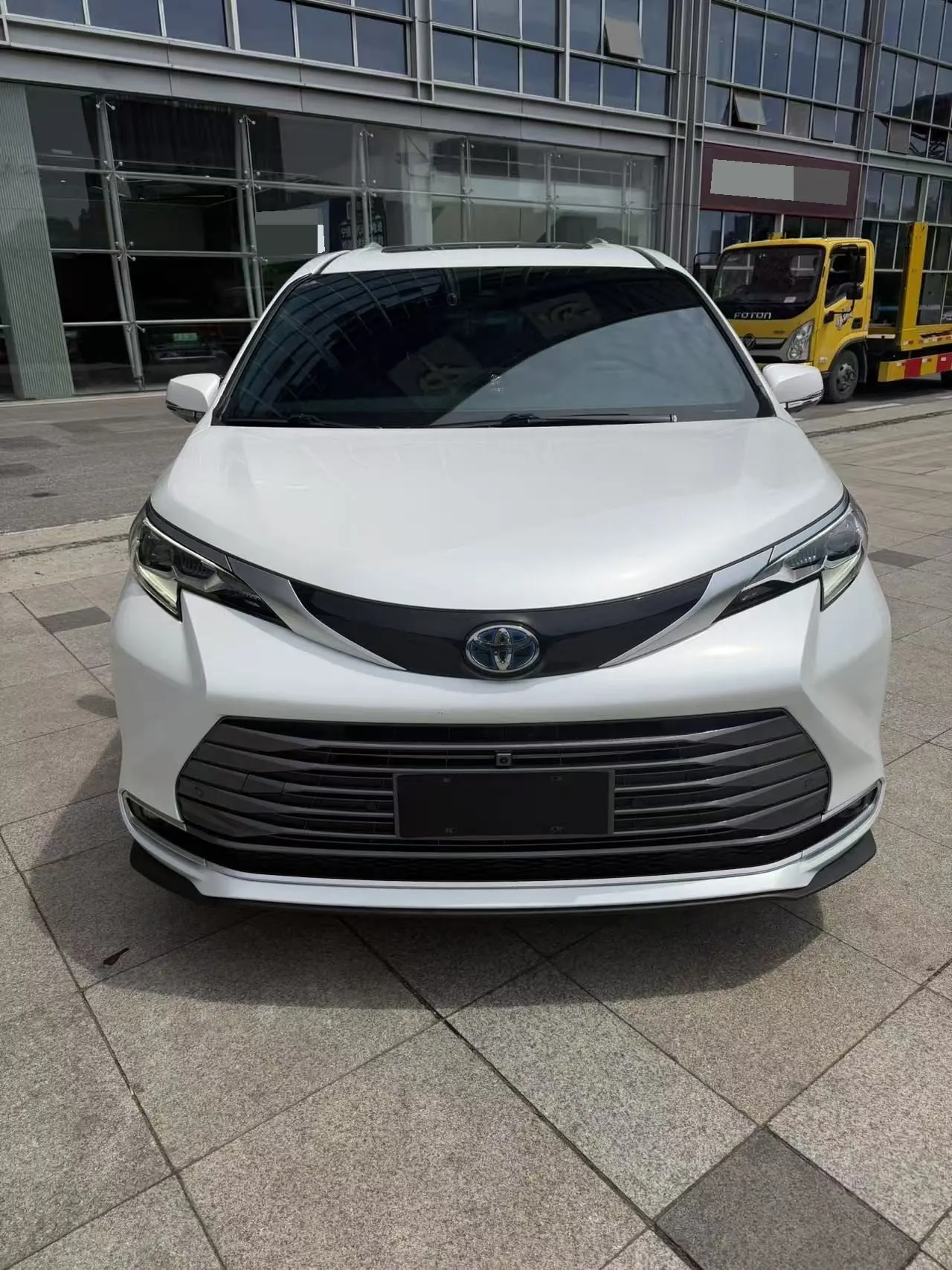 Toyota 2024 Sai 2.5 Stepless Premium Edition Automatic Gear 3