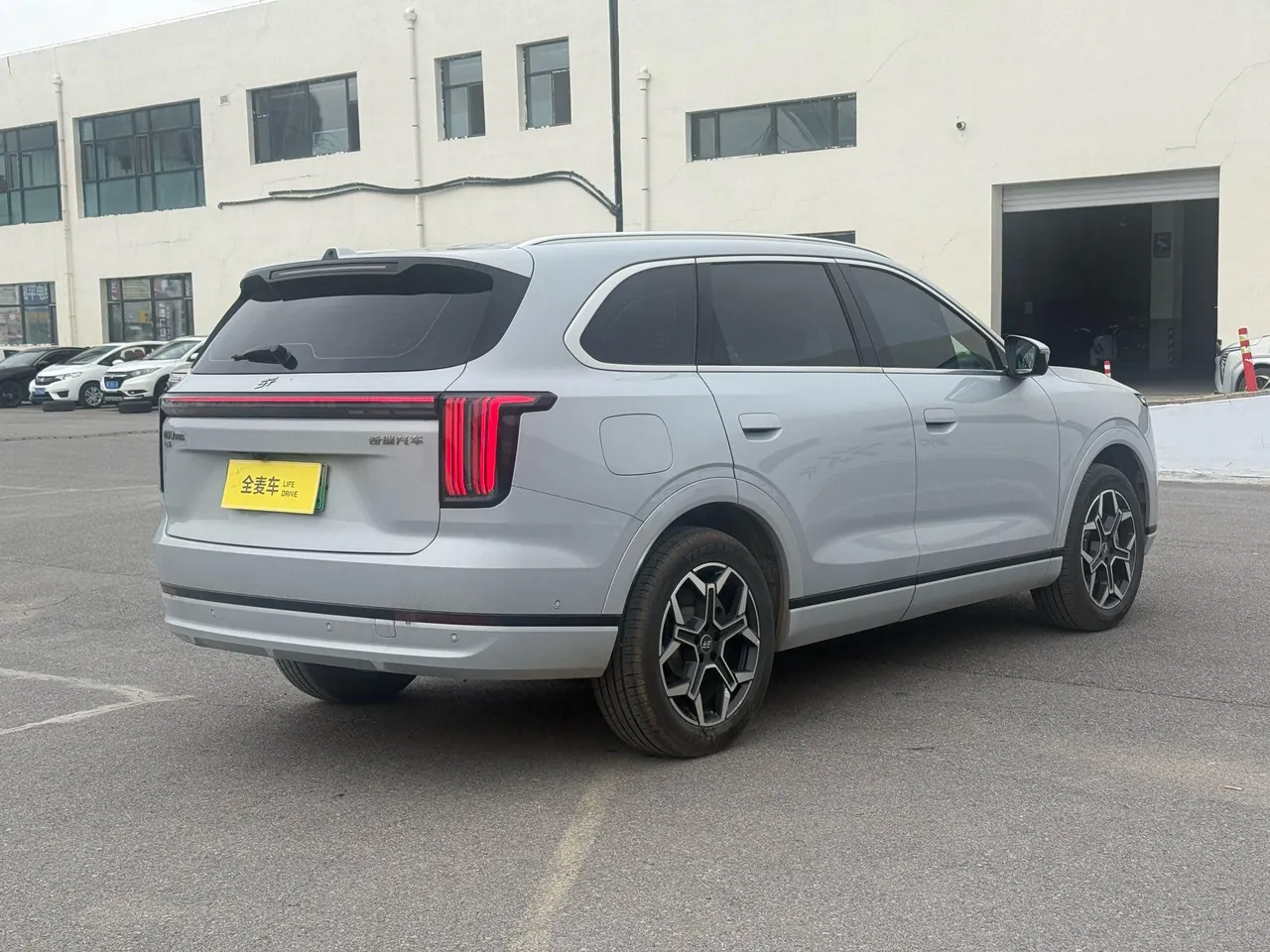 Jetour 2026 ShanHai L7 1.5T 130km Deluxe Edition 7-seat Automatic Gear 8