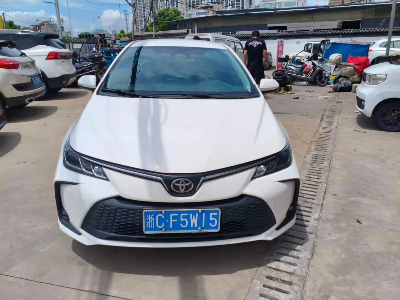 Toyota 2024 Corolla Double Engine 1.8 Stepless Intelligent Electric Hybrid Elite Automatic Gear 2