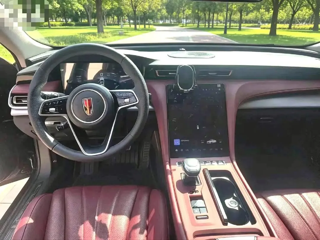 HongQi 2024 H5 2.0T Zhilian Qi Chang Edition Automatic Gear 3