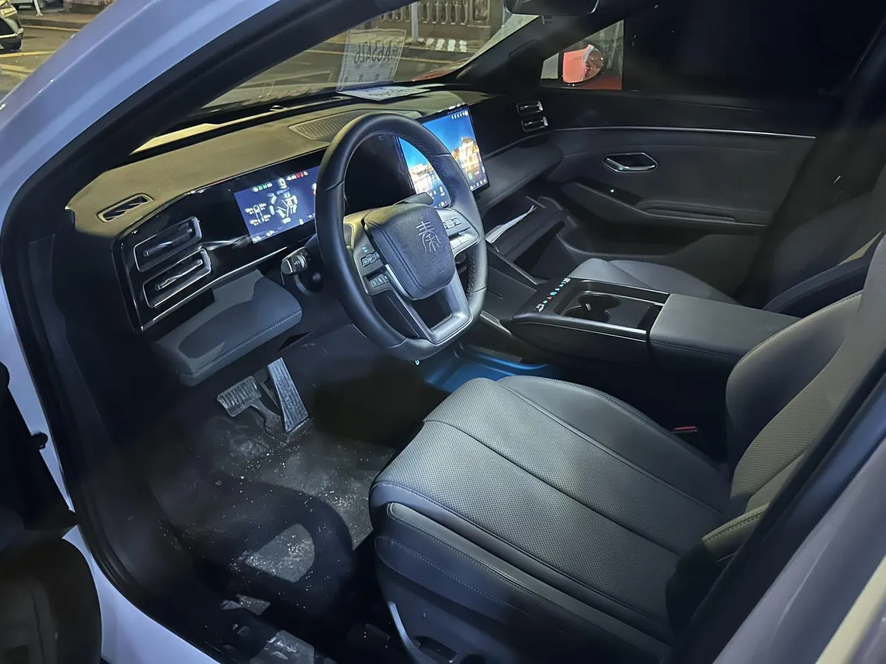 BYD 2026 Qin L DM-i 1.5 stepless 128KM leading automatic gear 4