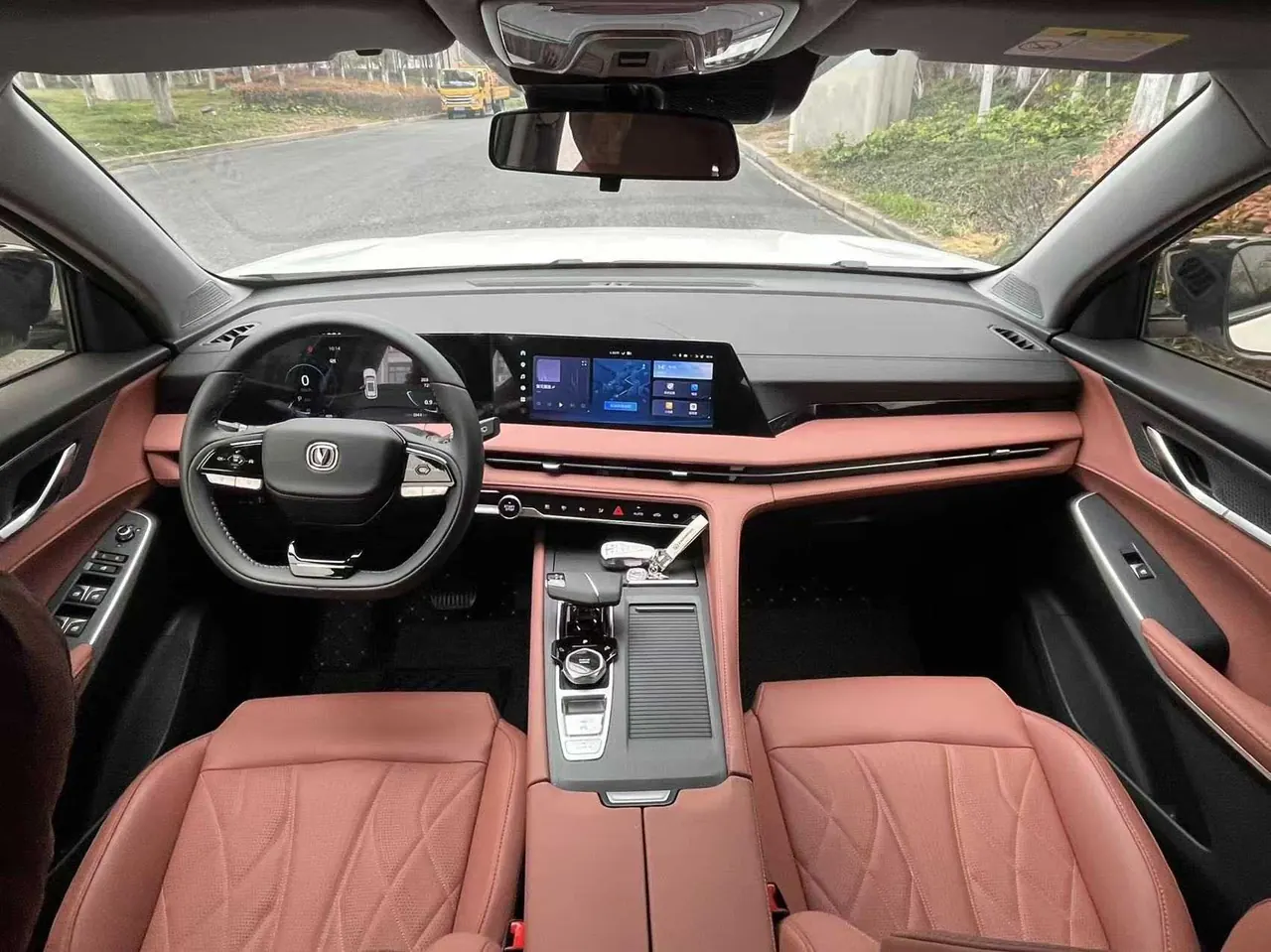 ChangAn 2024 CS75 PLUS 1.5T Champion Edition Smart Driving and Collar Automatic Gear 7