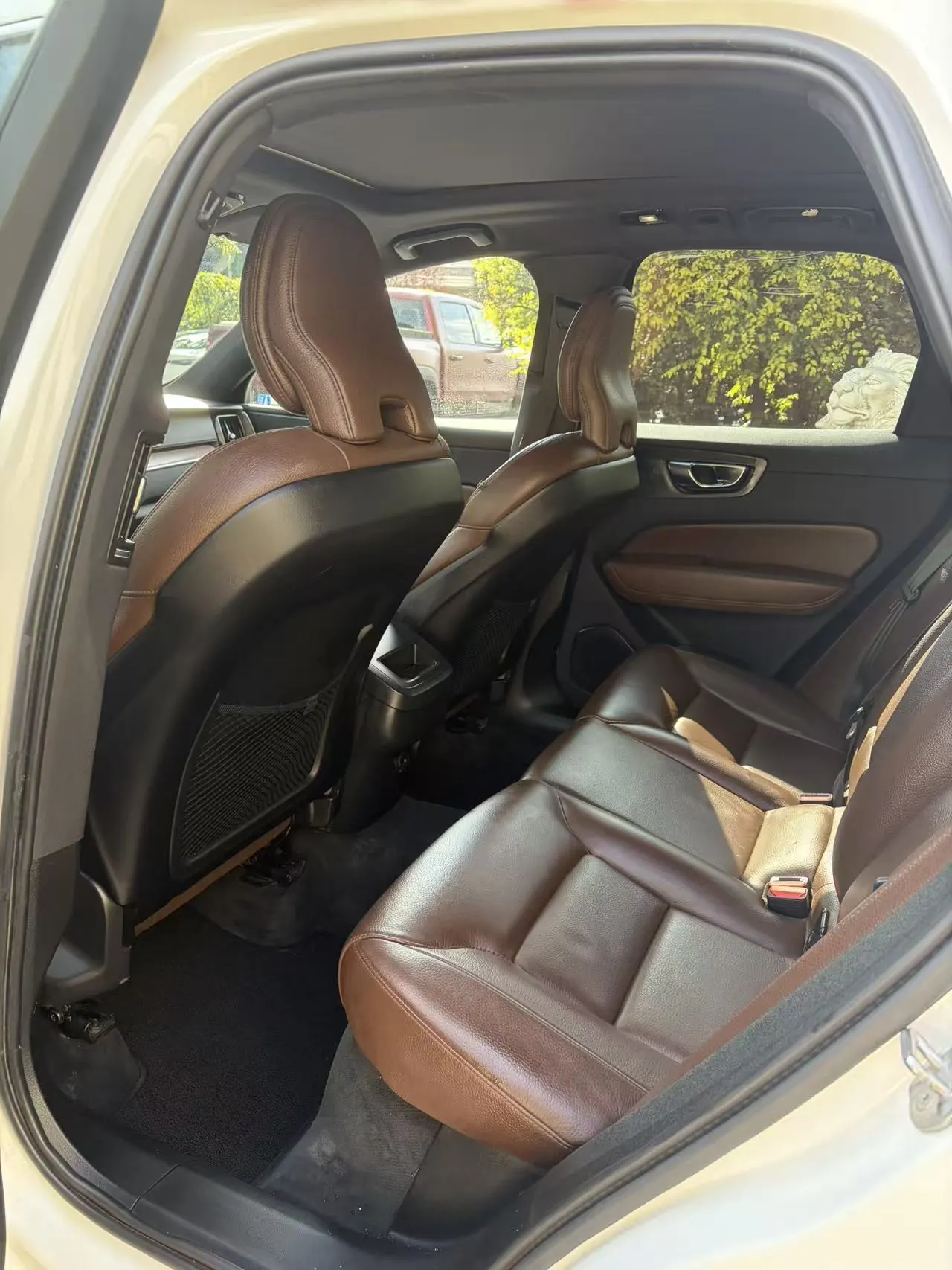 Volvo 2024 XC60 48V 2.0T B5 4-wheel drive Zhiyuan Deluxe Edition Automatic Gear 5