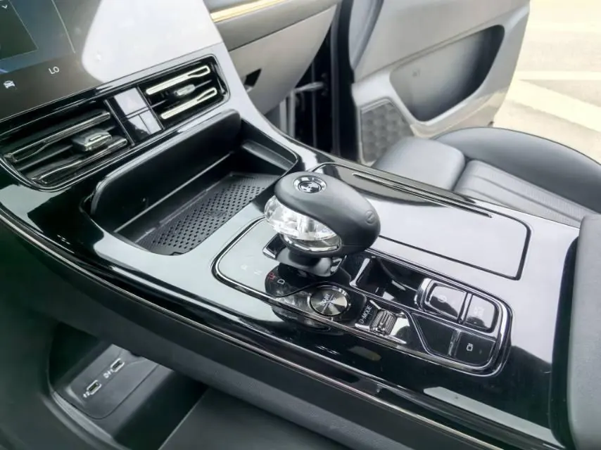 GAC Trumpchi 2024 M8 2.0T 400T Grandmaster Series Supreme‑Grade Automatic 11