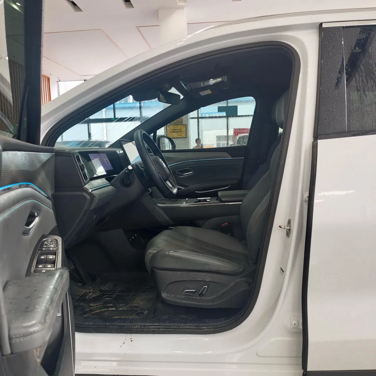 BYD 2026 Song L DM-i 1.5 Stepless 200KM Exceed Automatic Transmission 3
