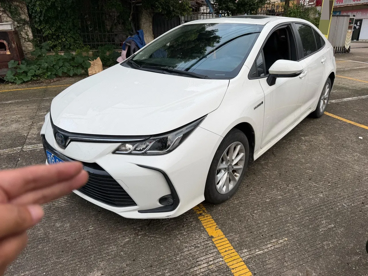 Open image lightbox: Toyota 2021 corolla double engine 1.8 stepless flagship automatic gear