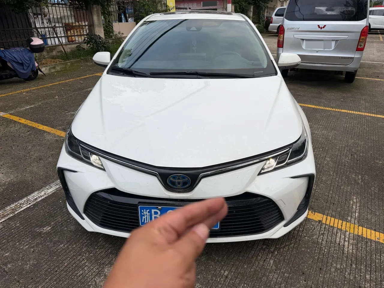 Toyota 2021 corolla double engine 1.8 stepless flagship automatic gear 2
