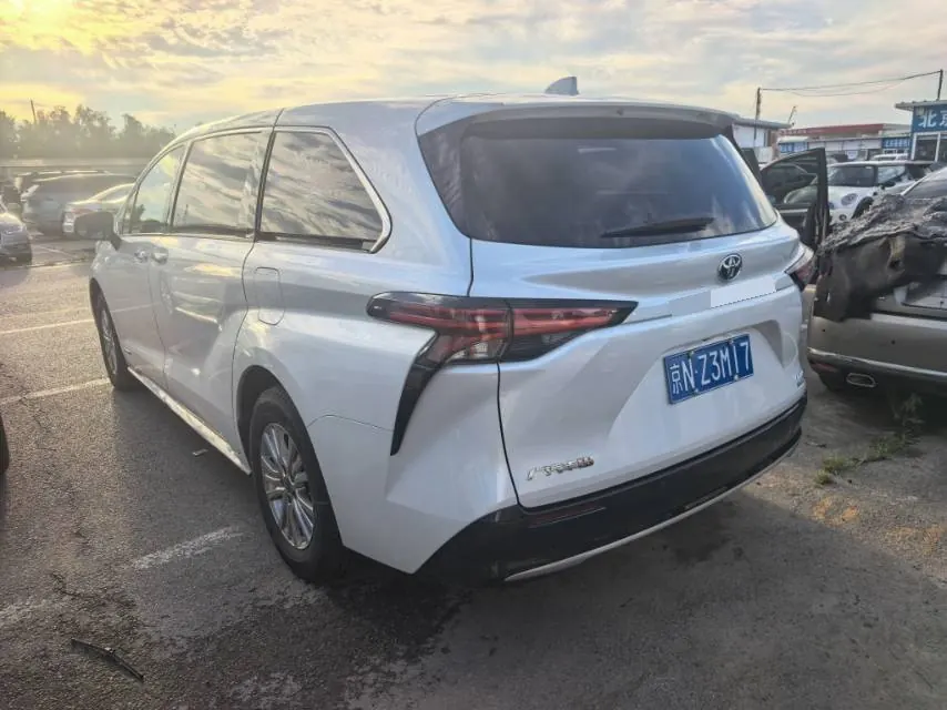 Toyota 2021 Sai 2.5 Stepless Premium Edition Automatic Gear 5