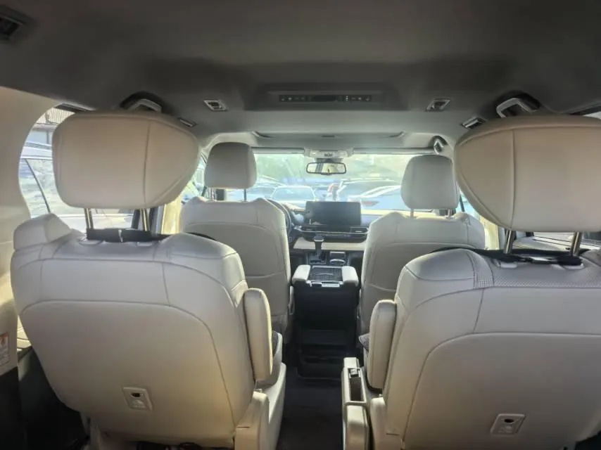 Toyota 2021 Sai 2.5 Stepless Premium Edition Automatic Gear 8
