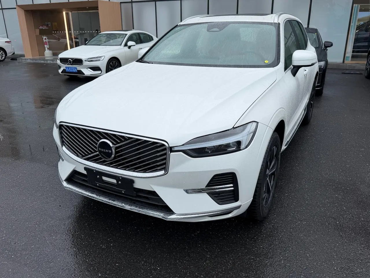 Volvo 2026 XC60 48V 2.0T B5 All-Wheel Drive Intelligent Luxury Edition Automatic Transmission 2