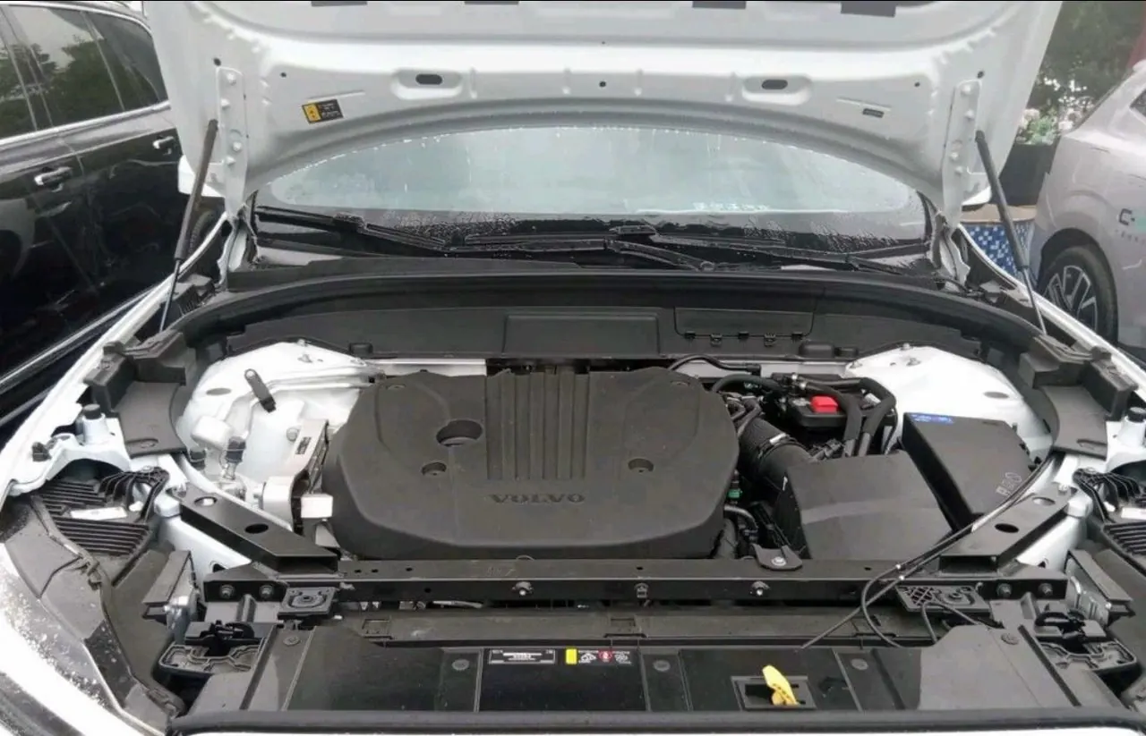 Volvo 2026 XC60 48V 2.0T B5 All-Wheel Drive Intelligent Luxury Edition Automatic Transmission 6