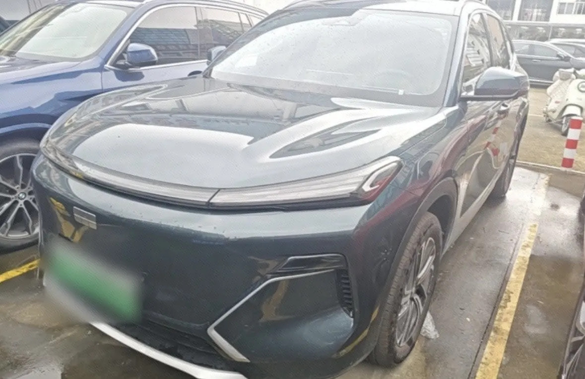 打开图片灯箱:Geely Galaxy 2026 Starship 7 EM-i 1.5 135km Smart Navigation Edition Automatic Gear